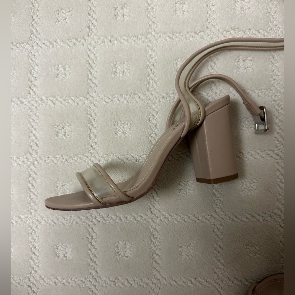Villa Rouge Heels - Picture 3 of 5